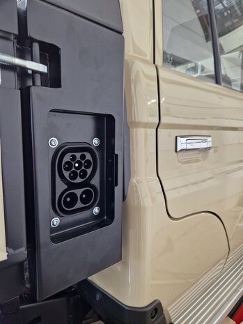 FD Electric Toyota Landcruiser 70 Series Charging socket