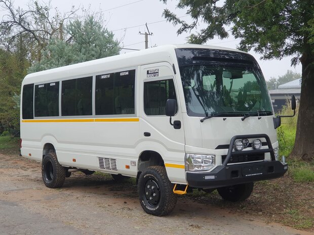 Toyota Coaster Bus 23S High Roof 4.2D 4x4 Four Wheel drive