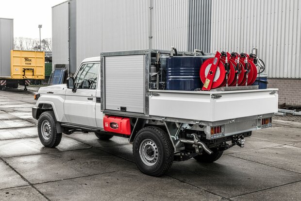 Mobile Lubrication Unit based on Landcruiser 79 single cab